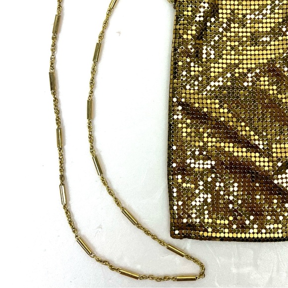 Vintage Whiting & Davis Metallic Gold Mesh Shoulder Handbag - Picture 8 of 15